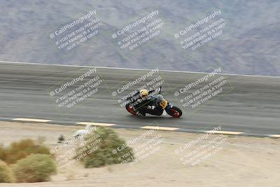 media/Nov-15-2025-Race Pace (Sat) [[8de605a2d8]]/Verified Riders/Bowl (1020am)/